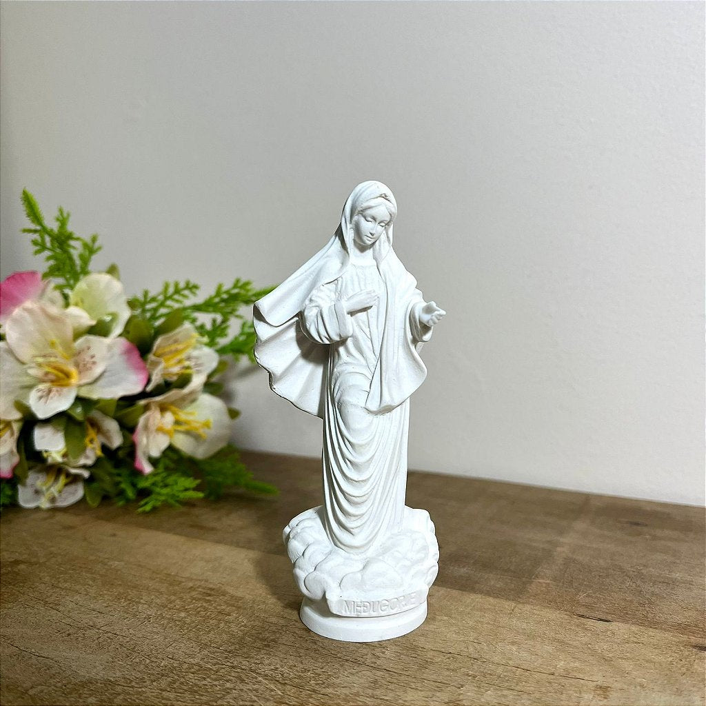Imagem Nossa Senhora Rainha da Paz Branca 12cm base redonda (Medjugorje)