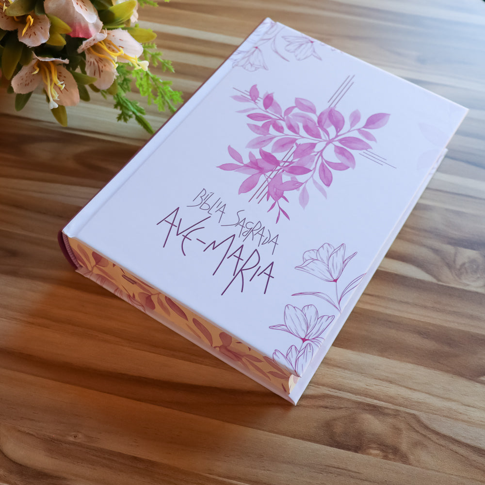 Bíblia Sagrada Ave-Maria Capa Dura Flores - Rosa