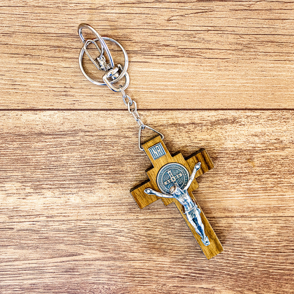 Chaveiro Com Mosquete Cruz 4 Cantos Com Medalha
