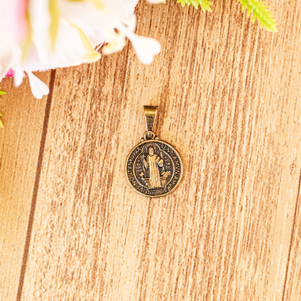 Medalha São Bento 20 mm - Ouro Velho