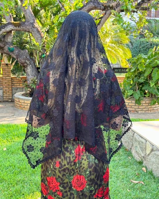 Véu Preto Para Santa - Modelo Retangular