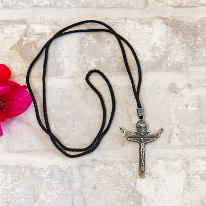 Cordão Cruz Santíssima Trindade