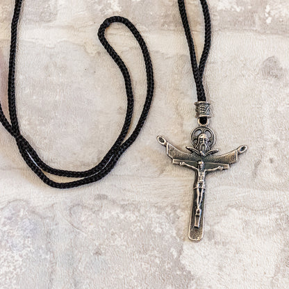 Cordão Cruz Santíssima Trindade