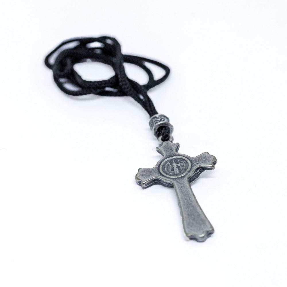 Cordão Com Cruz Metal - Prata Velha