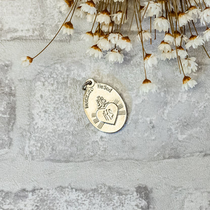 Medalha 25mm Detem-te Sagrado Coração de Jesus - Hesed