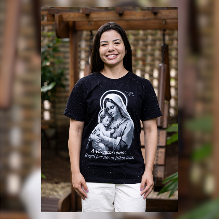Camiseta Gratia Plena - Hesed