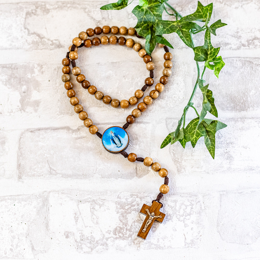 Terço 8mm Madeira - Nossa Senhora das Graças