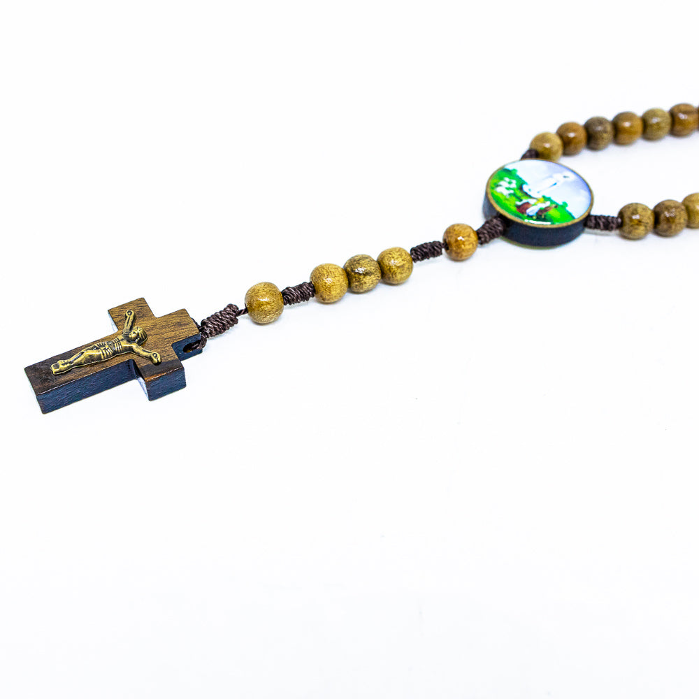 Terço 8mm Madeira - Nossa Senhora de Fátima