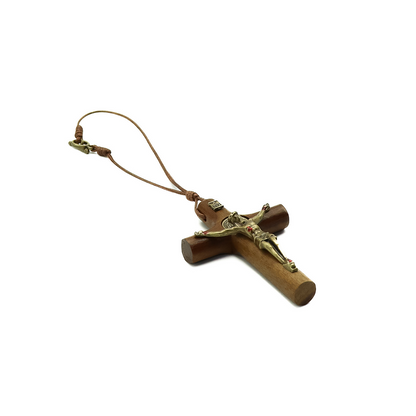 Cruz para carro cordão madeira cilíndrico 7cm com São Bento Ouro Velho (8386)