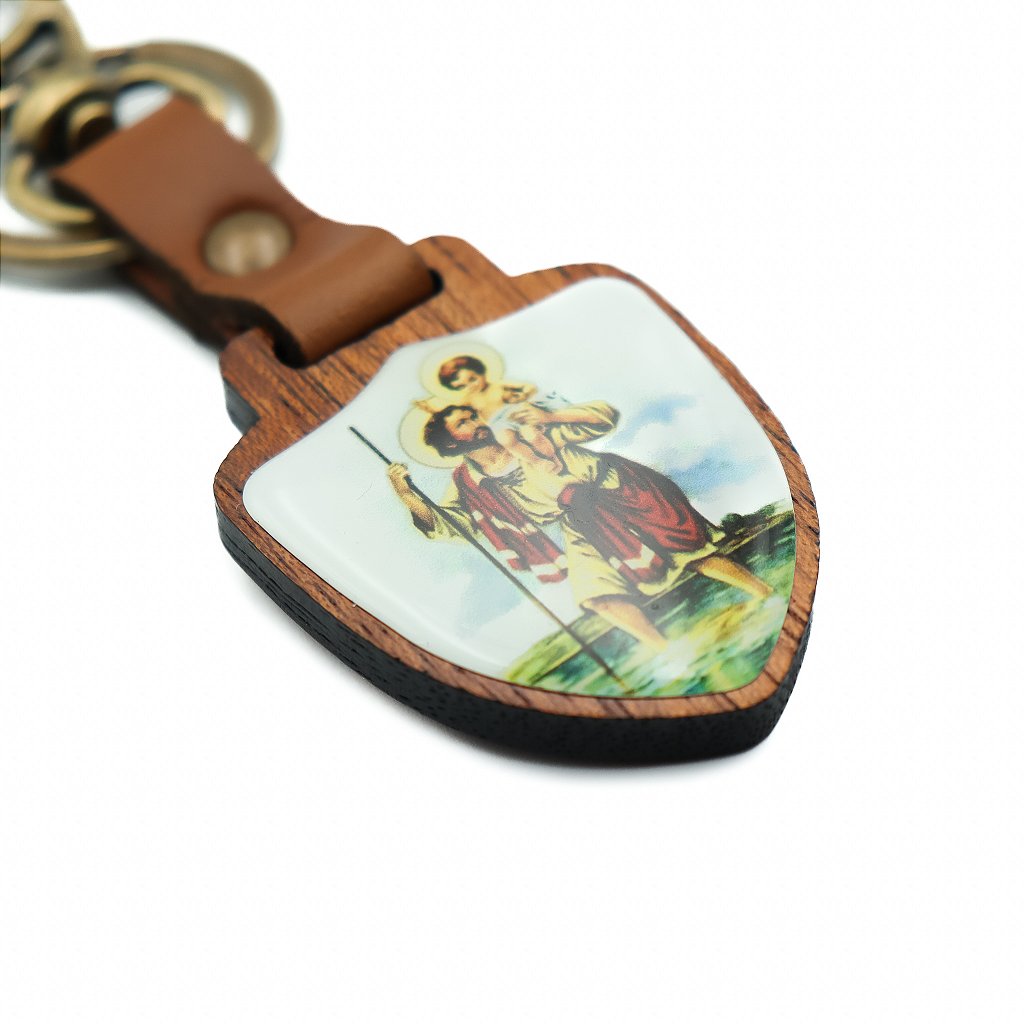 Chaveiro Escudo de Madeira São Cristóvão Ouro Velho