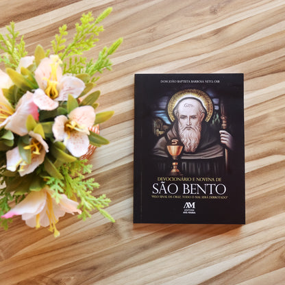 Devocionário e Novena de São Bento