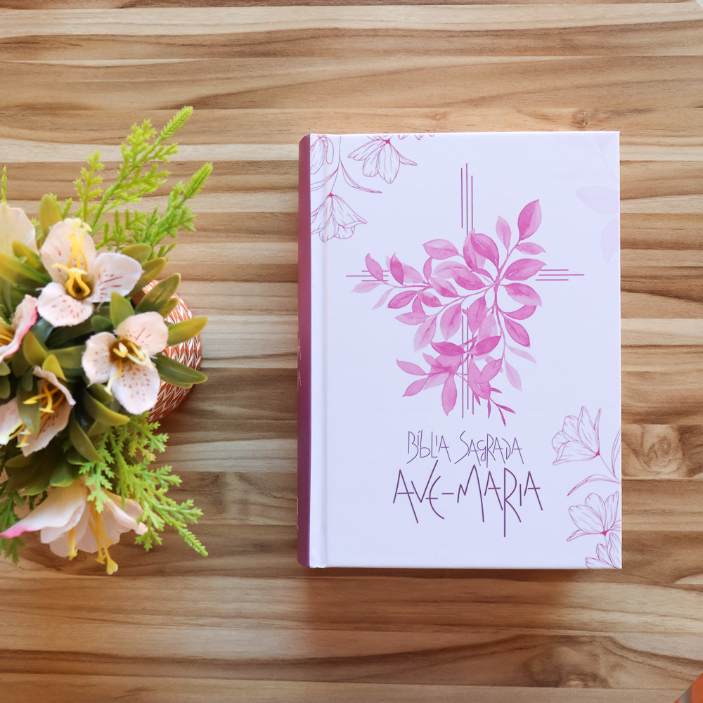 Bíblia Sagrada Ave-Maria Capa Dura Flores - Rosa