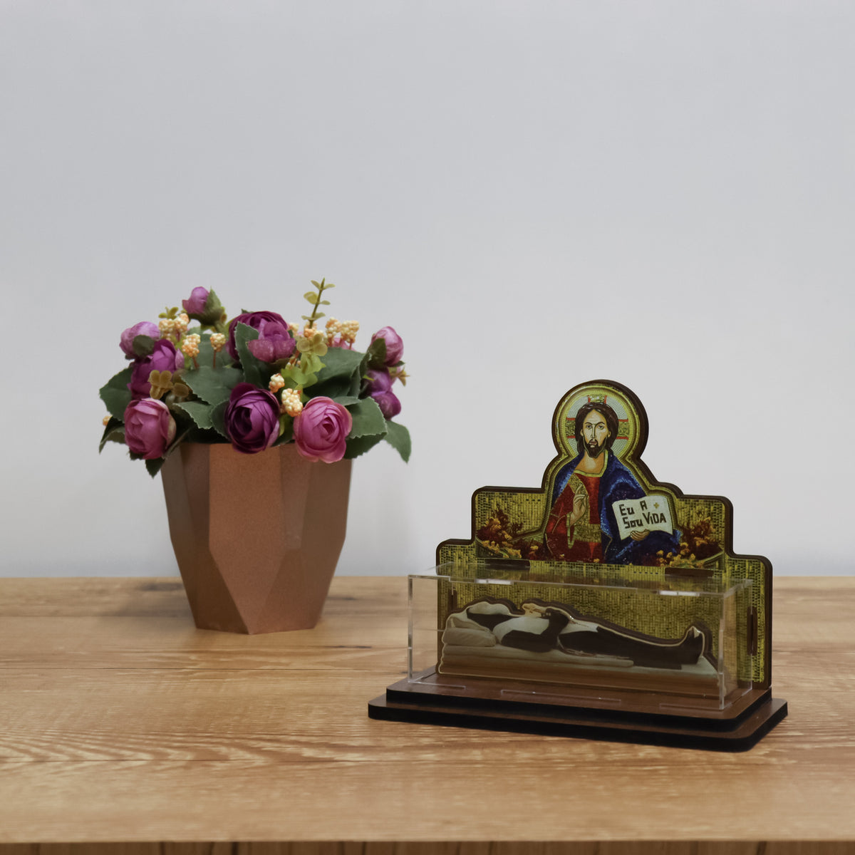 Esquife de Padre Pio em MDF e Acrílico