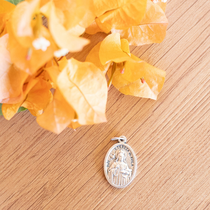 Medalha Santa Teresa de Ávila e Mãos - Italiana