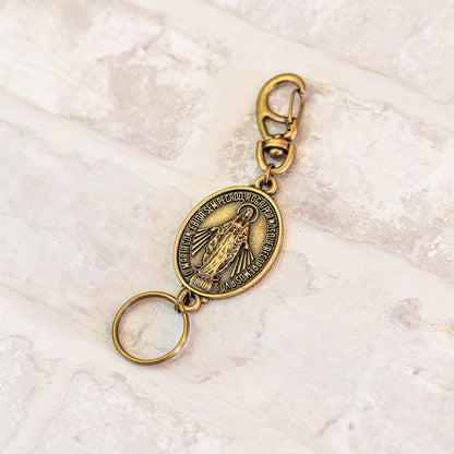 Chaveiro Nossa Senhora Das Graças Extra Grande Com Mosquetão OURO VELHO