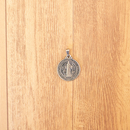 Medalha São Bento 20 mm - Prata Velha