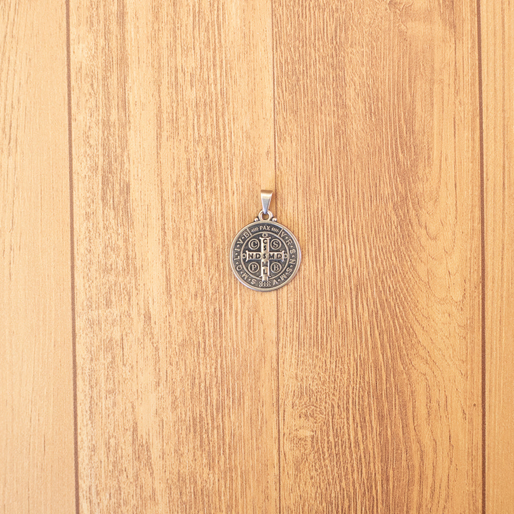 Medalha São Bento 20 mm - Prata Velha