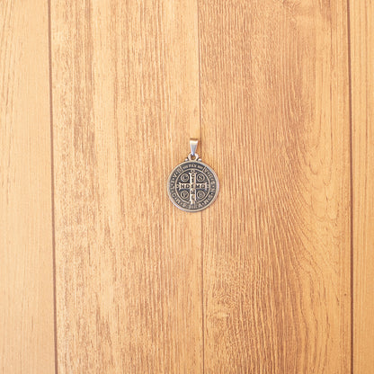 Medalha São Bento 20 mm - Prata Velha