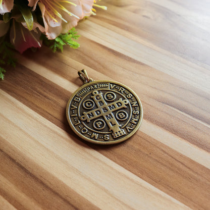 Medalha de São Bento 50 mm Ouro Velho