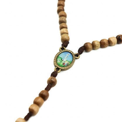 Terço 6mm Madeira Triangulo Nossa Senhora Fátima