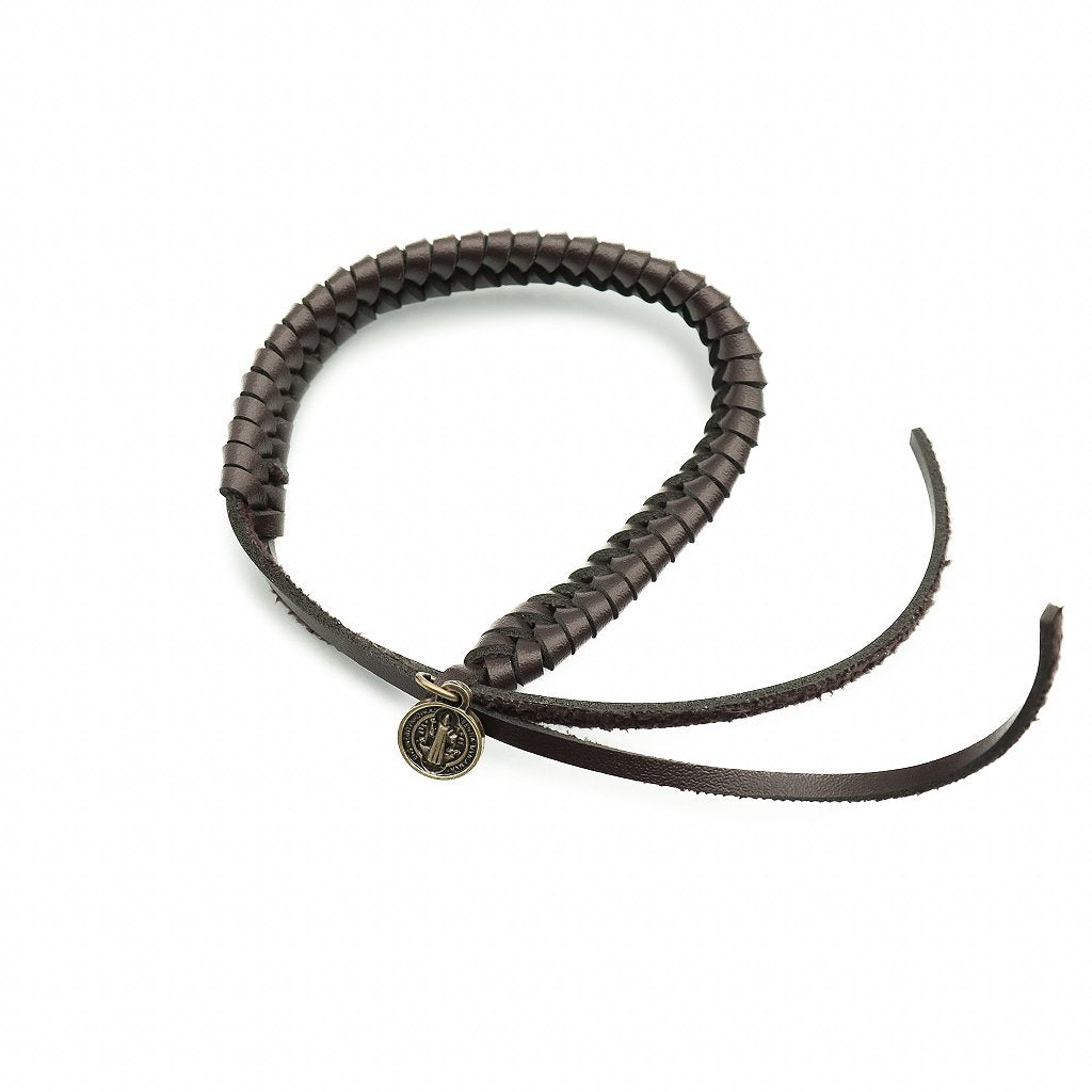 Pulseira Couro Marrom Escuro Trançado com Medalha São Bento