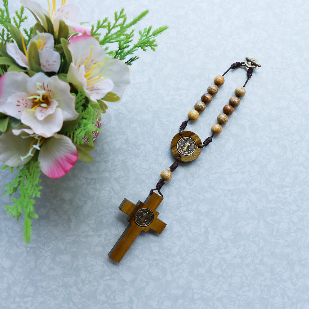 Adorno Para Carro Marrom São Bento Cruz