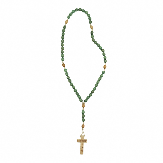 Terço madeira verde frisada Cruz de madeira clara - Medjugorje